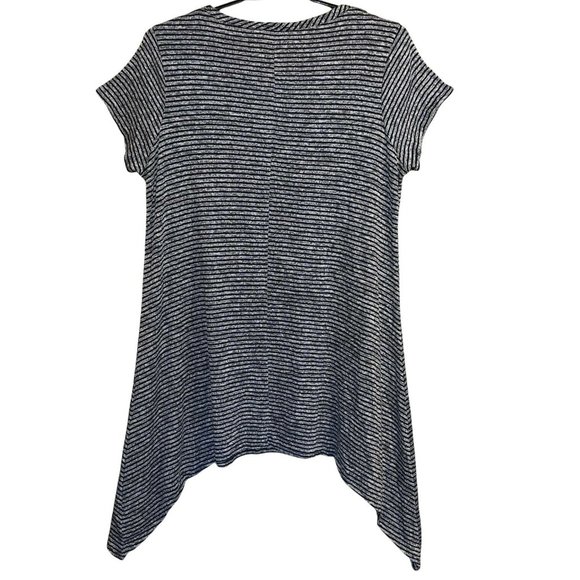 Rue+ Women Swing Dress 4X Striped Black White Short Sleeve Shark Bite Stretch US - Picture 2 of 9